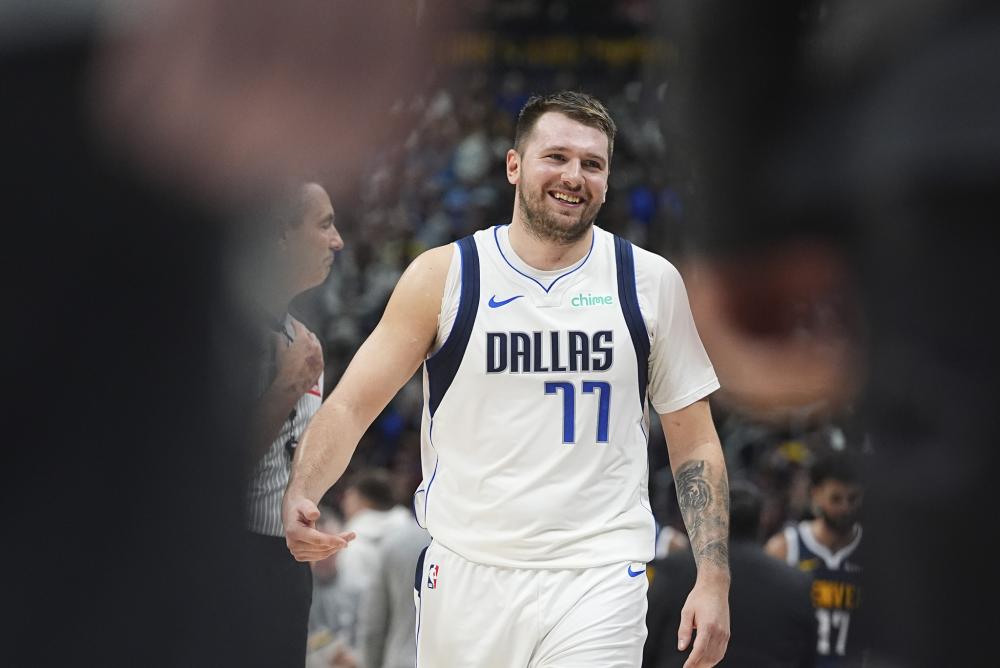 致地展现在 致地展现在