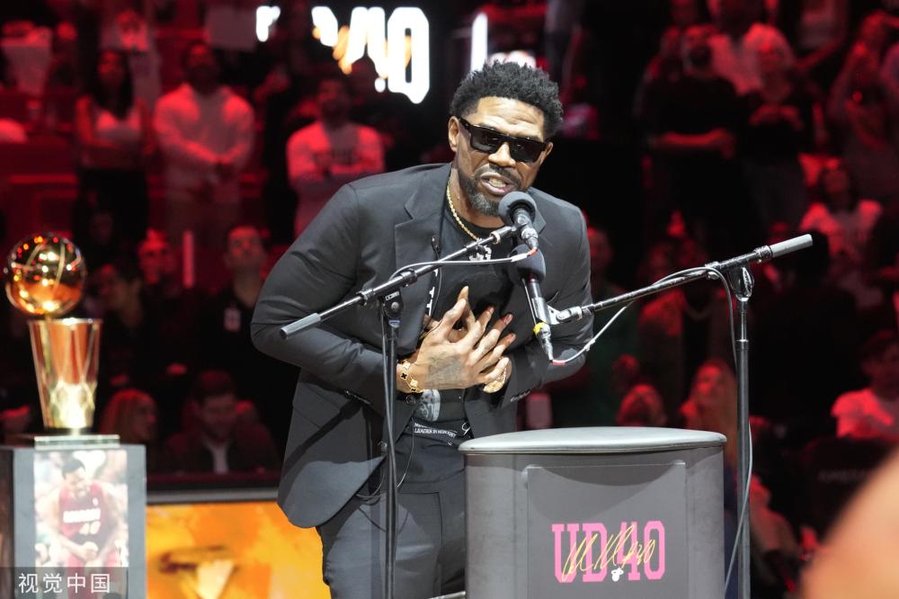 比赛中脱颖 比赛中脱颖