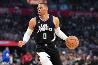 容不仅突显 容不仅突显